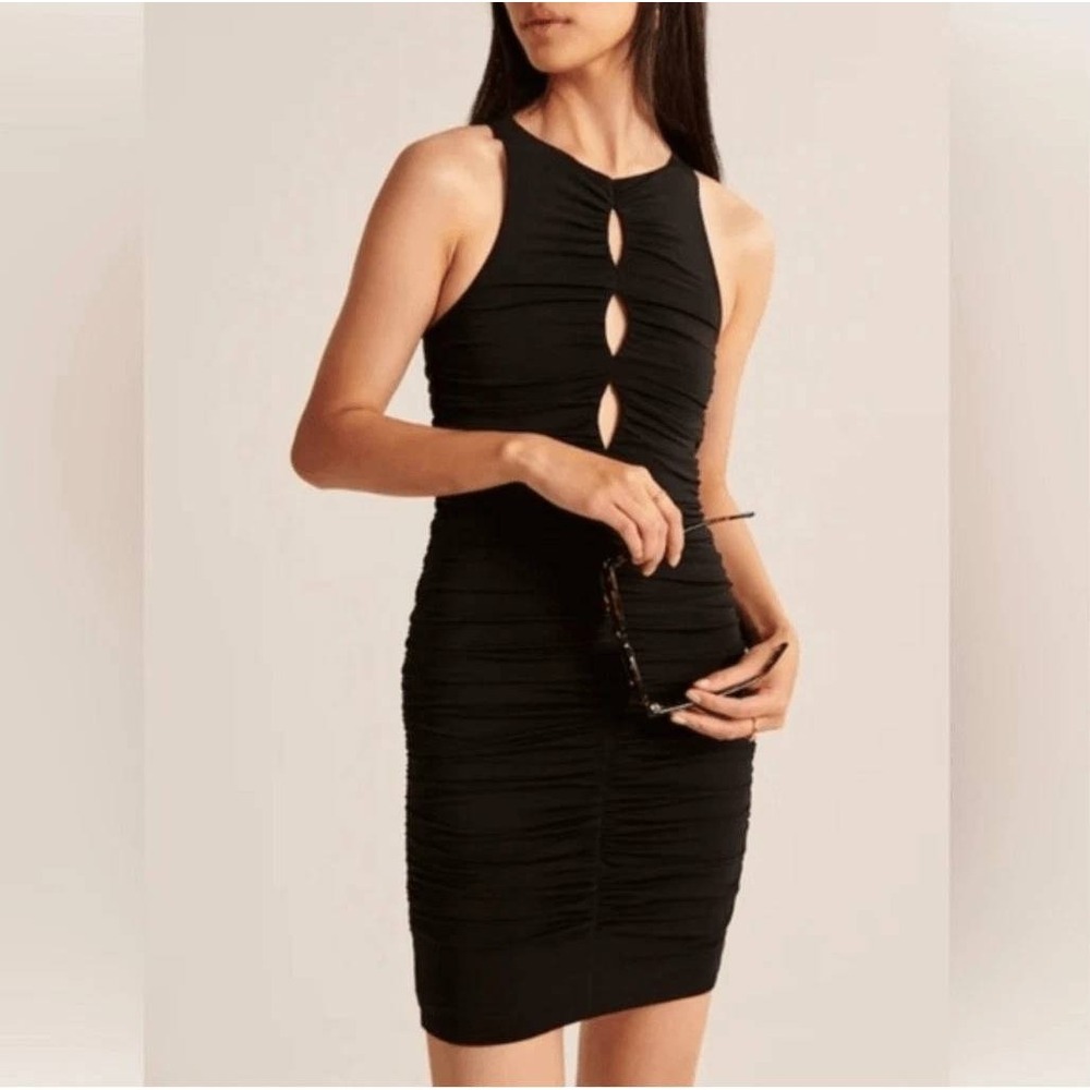 NWT Abercrombie & Fitch Ruched Cutout Bodycon Mini‎ Dress Black Chic Edgy Size S
